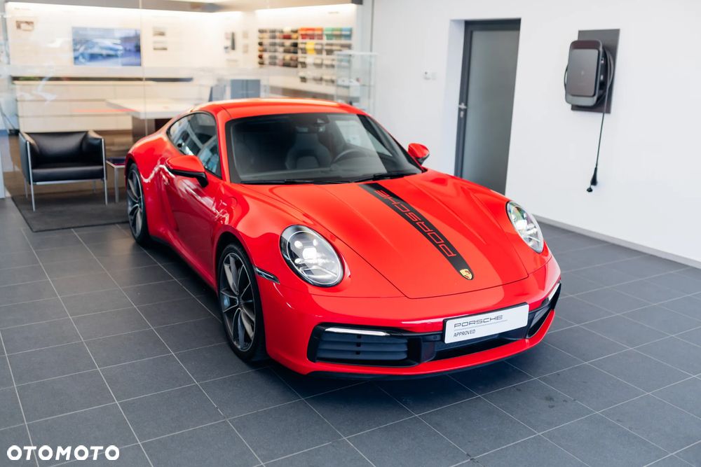 Porsche 911 Carrera - 7