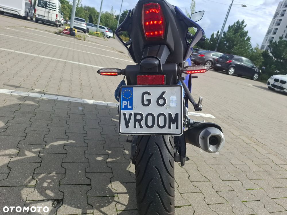 Yamaha YZF - 13