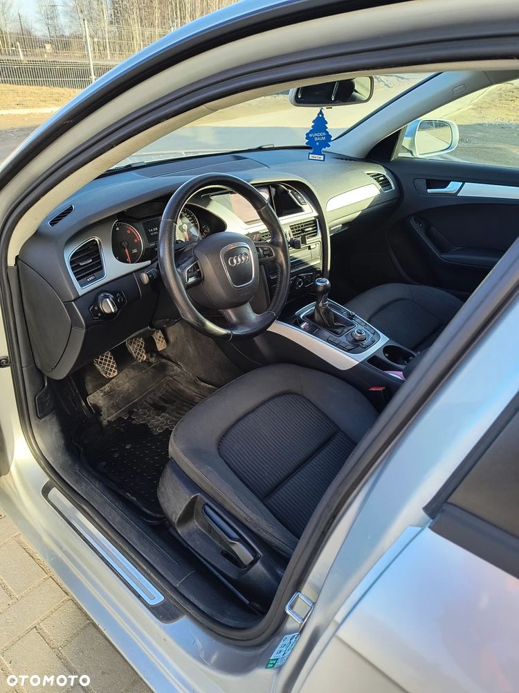 Audi A4 Avant 2.0 TDI DPF Attraction - 11