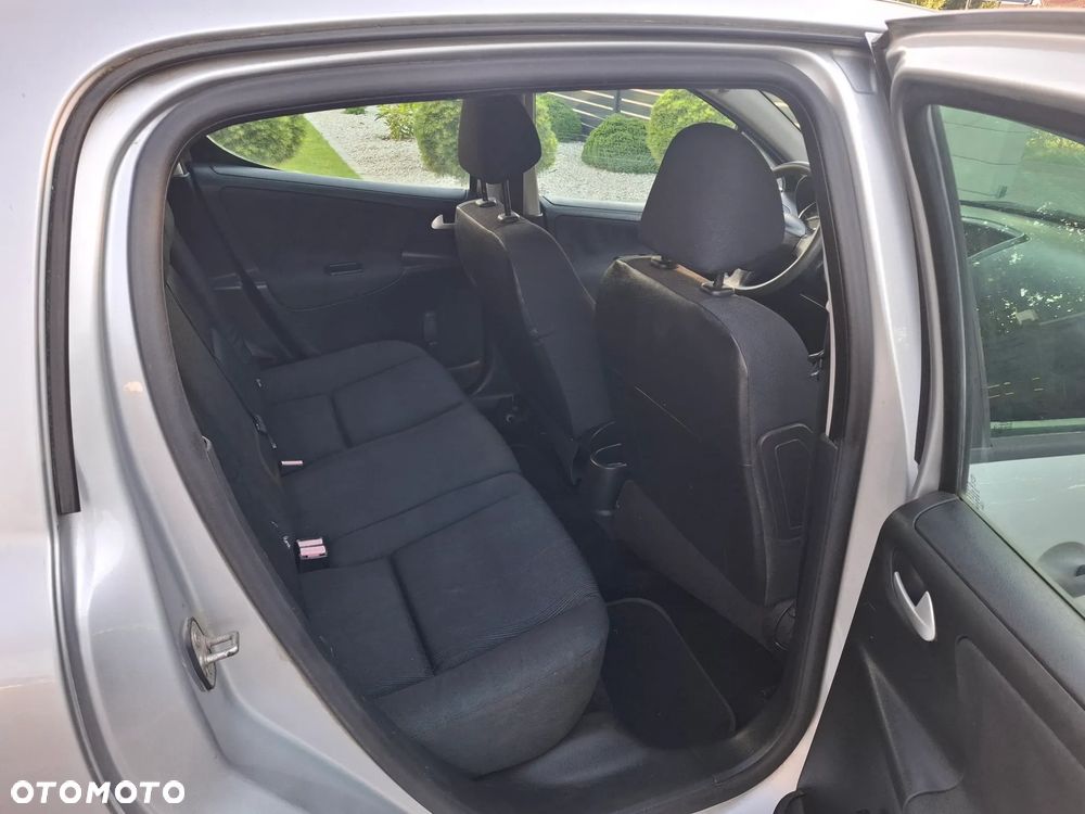 Peugeot 207 1.4 Trendy - 13