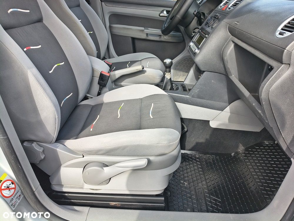 Volkswagen Caddy 1.6 Life Family (5-Si.) - 22