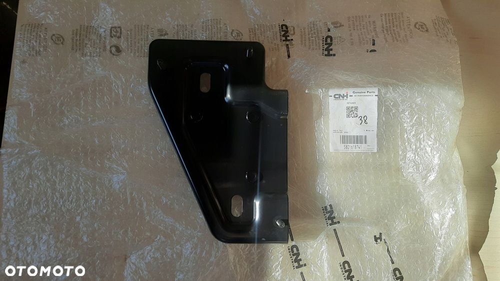 Przednie prawe mocowanie zderzaka IVECO DAILY 2014-2016 5801618741 - 1