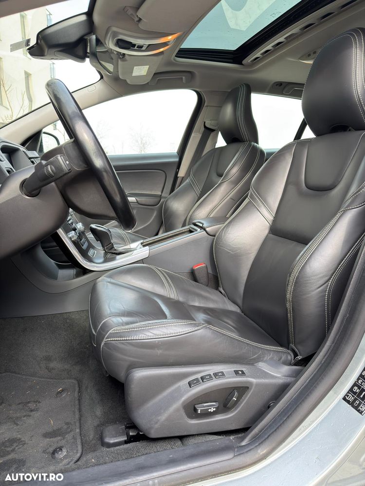 Volvo V60 D6 Twin Engine Geartronic RDesign - 14