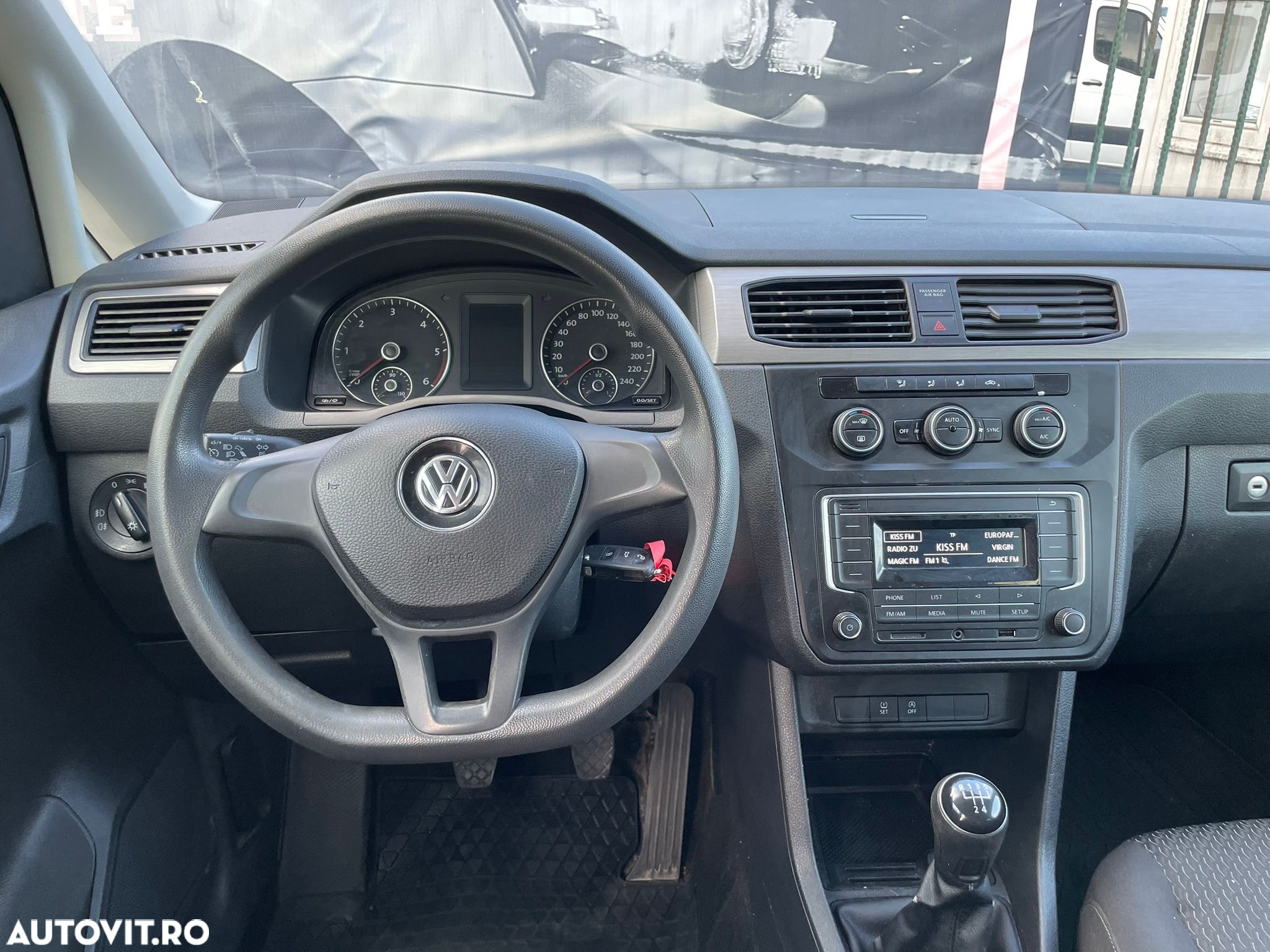 Volkswagen Caddy - 18