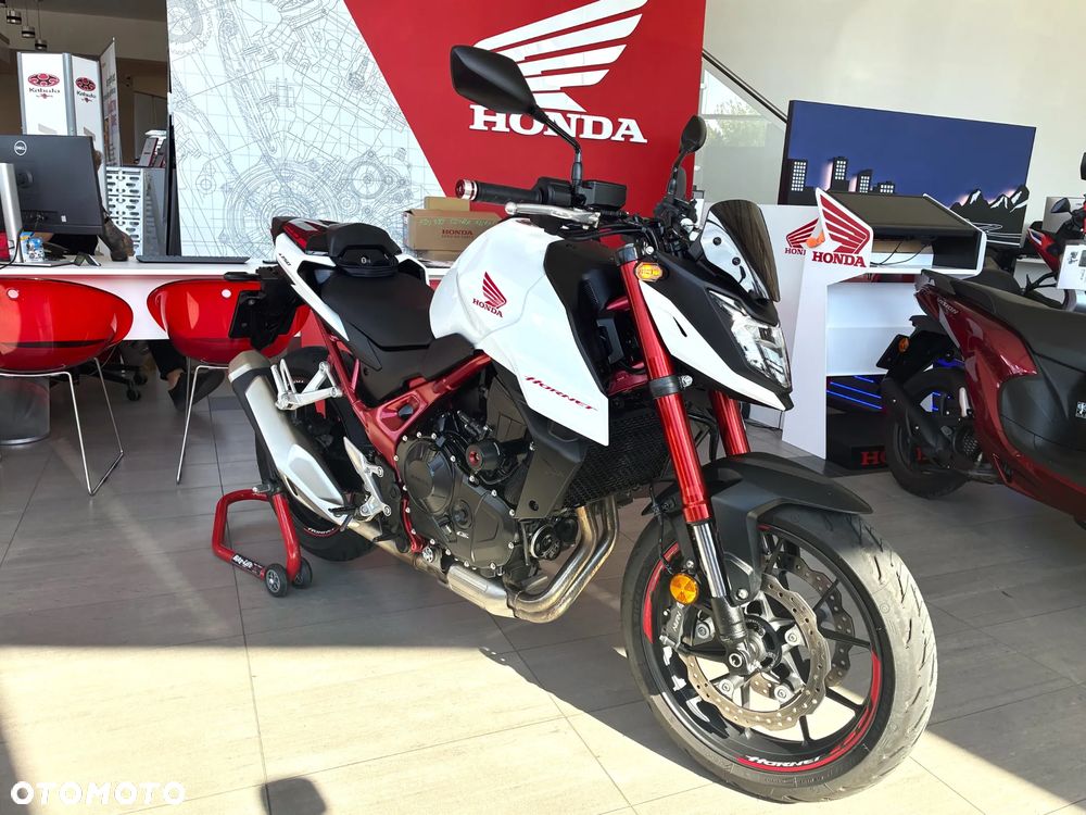 Honda CB - 1