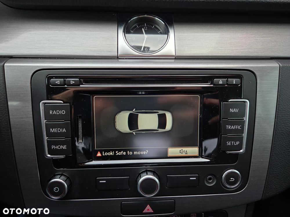 Volkswagen Passat 1.4 TSI BlueMotion Technology Highline - 31