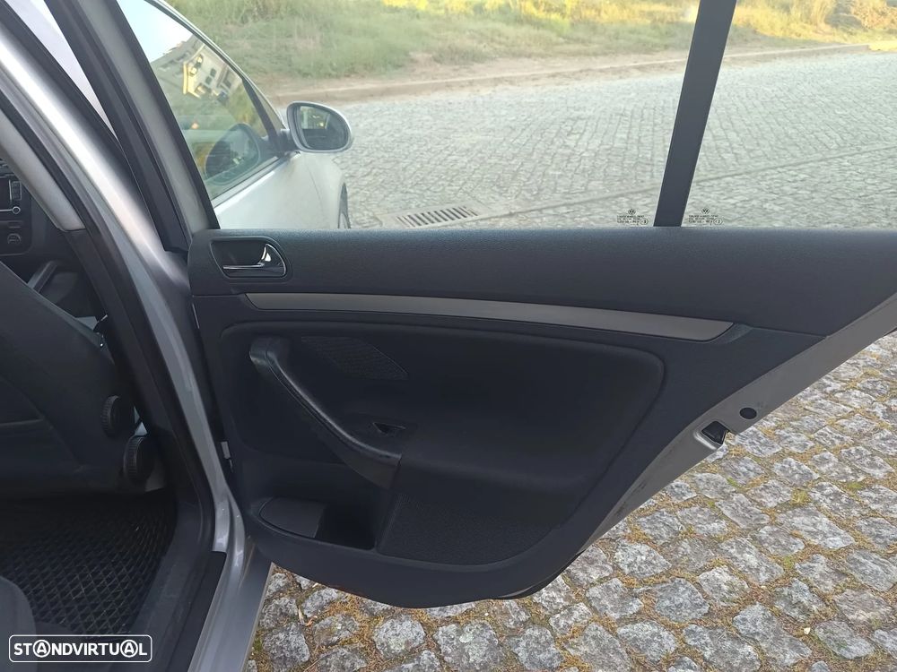 VW Golf 2.0 TDi Sport - 22
