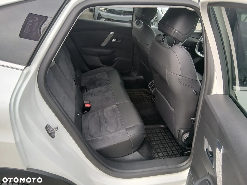 Citroën C4 1.2 PureTech Max S&S EAT8 - 17