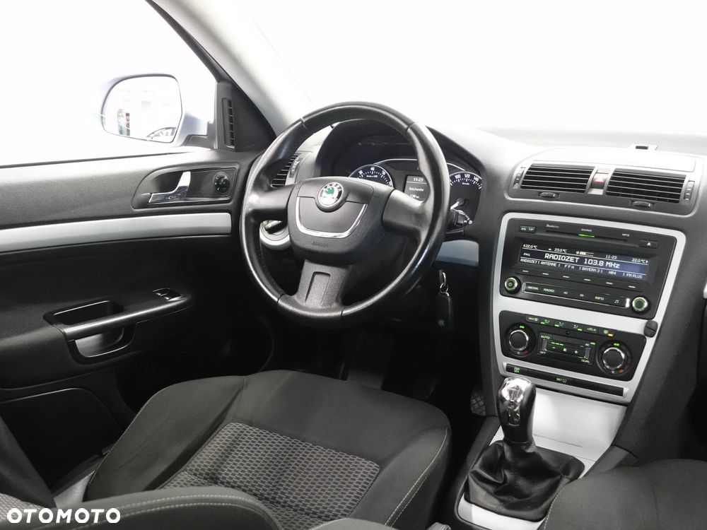 Skoda Octavia 1.4 TSI Ambiente - 28