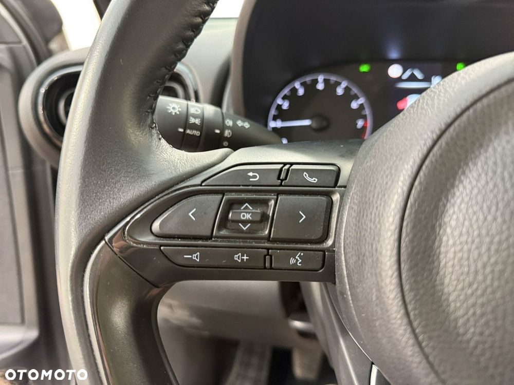 Toyota Yaris 1.5 Comfort - 24