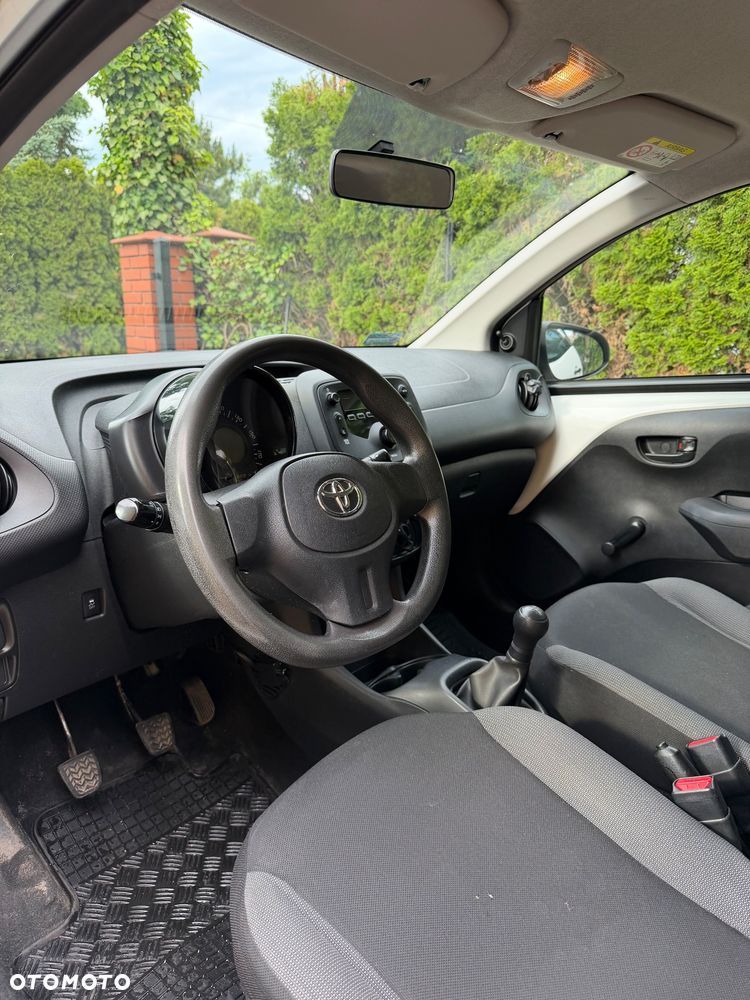 Toyota Aygo - 16