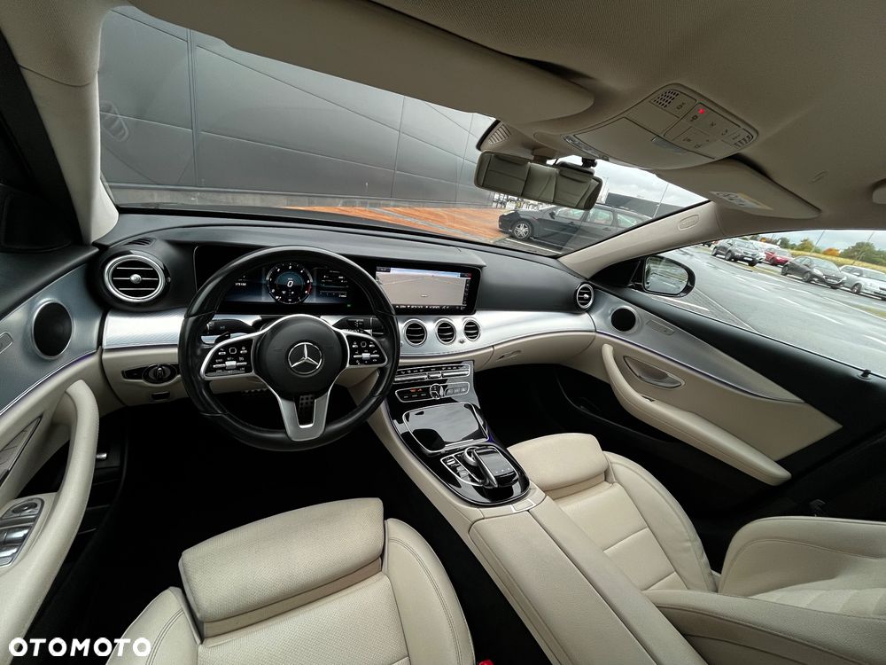 Mercedes-Benz Klasa E 200 d Business Edition 9G-TRONIC - 20
