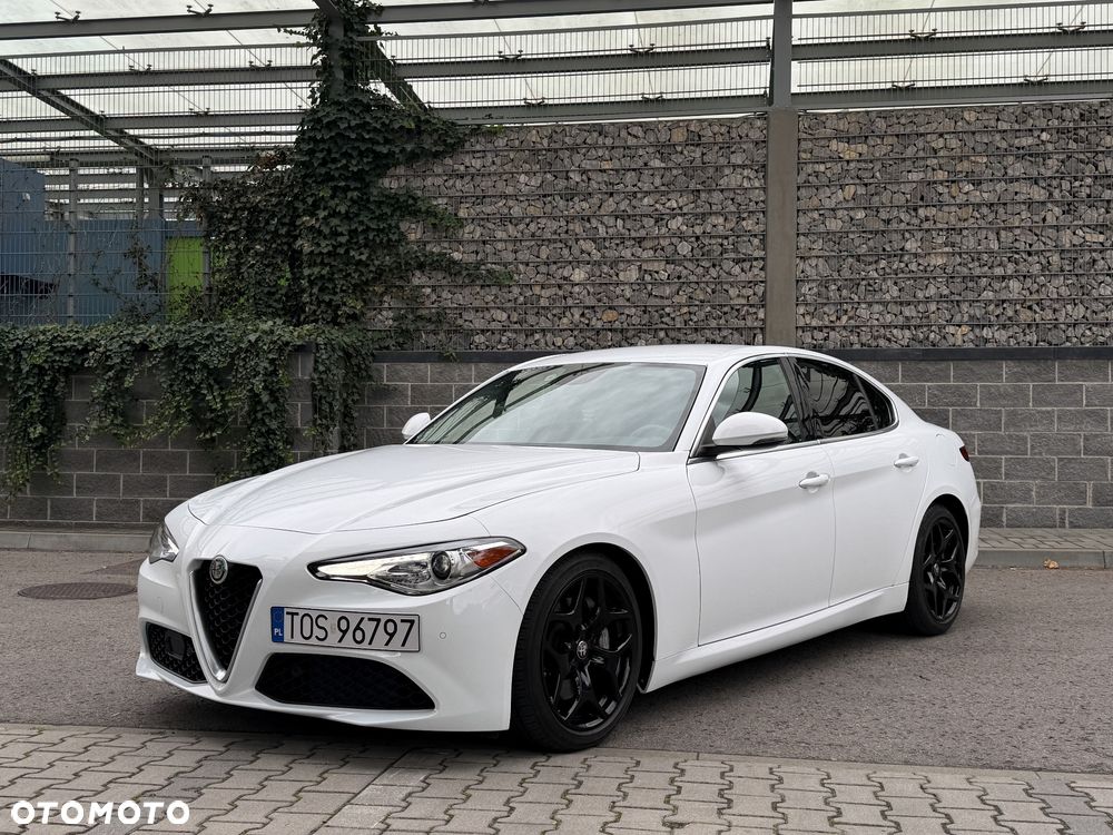 Alfa Romeo Giulia - 6