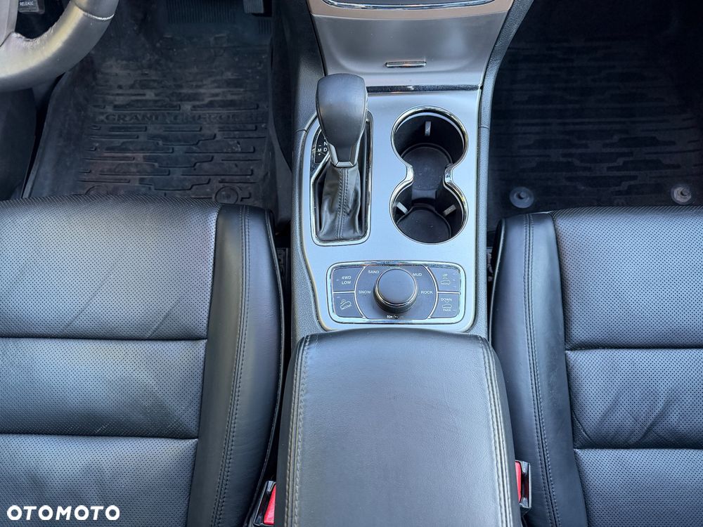 Jeep Grand Cherokee ver-3-6-v6-summit - 25