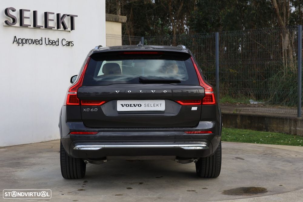 Volvo XC 60 2.0 T8 PHEV Inscription AWD - 4