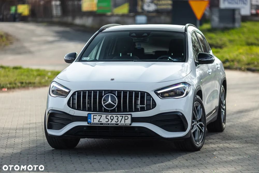 Mercedes-Benz GLA - 6