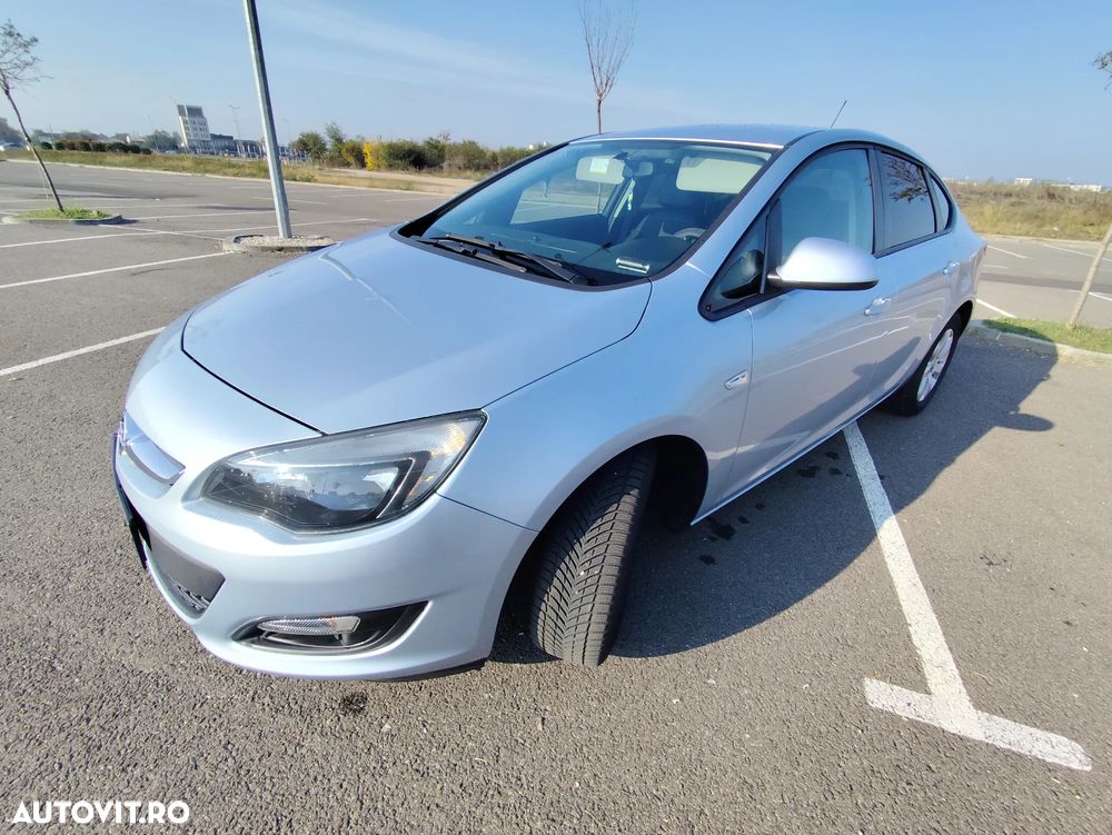 Opel Astra 1.4 Turbo ECOTEC Start/Stop Enjoy - 4