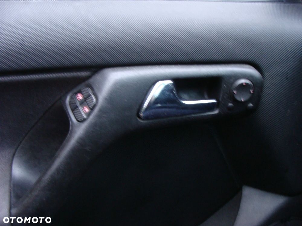 Volkswagen Golf Cabrio - 11