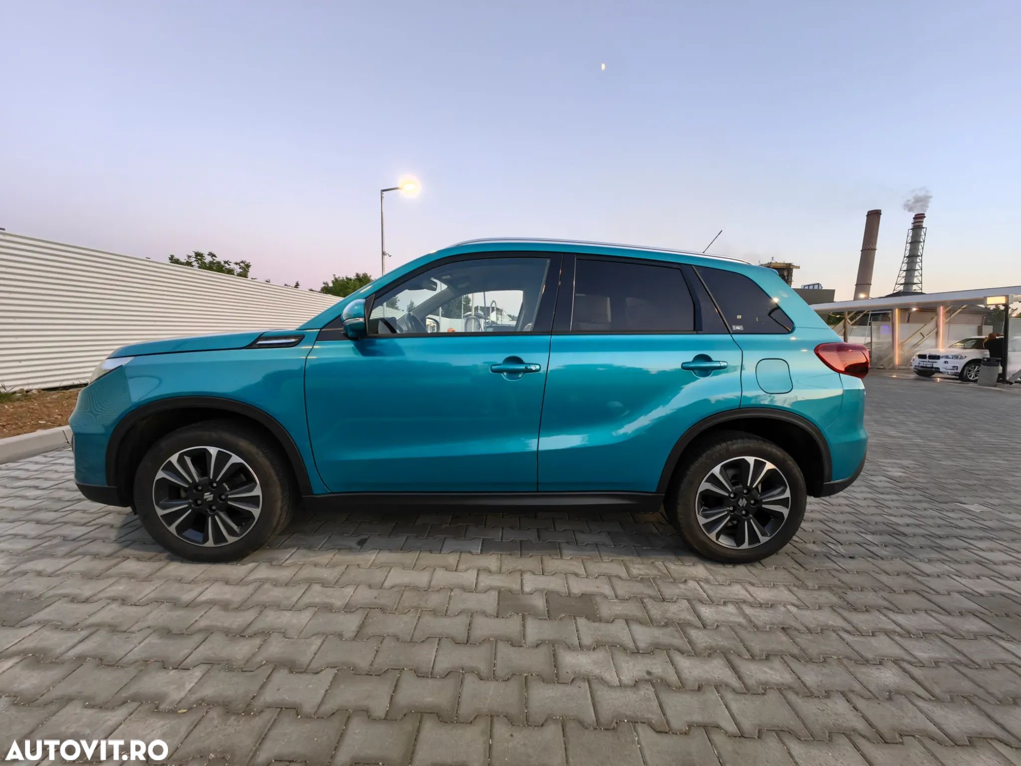Suzuki Vitara 1.4 Boosterjet AllGrip MHEV Passion - 1