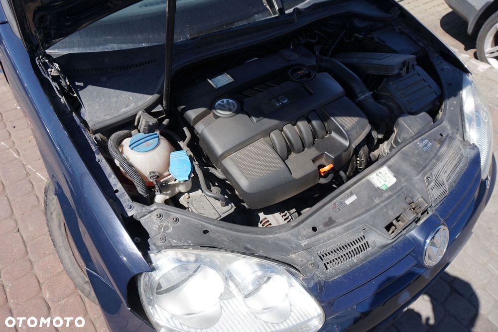 VOLKSWAGEN GOLF V 5D HB 2005 LA5G 1.6 8V BGU 102KM FVH SREBRNY na części - 10