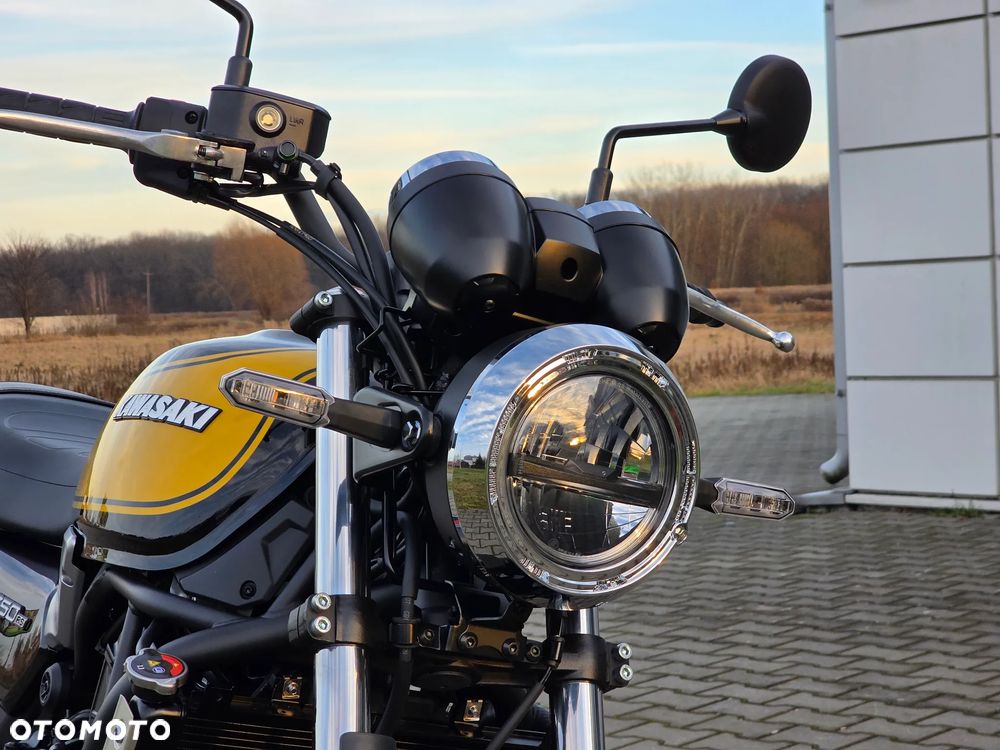 Kawasaki Z 650 RS - 8