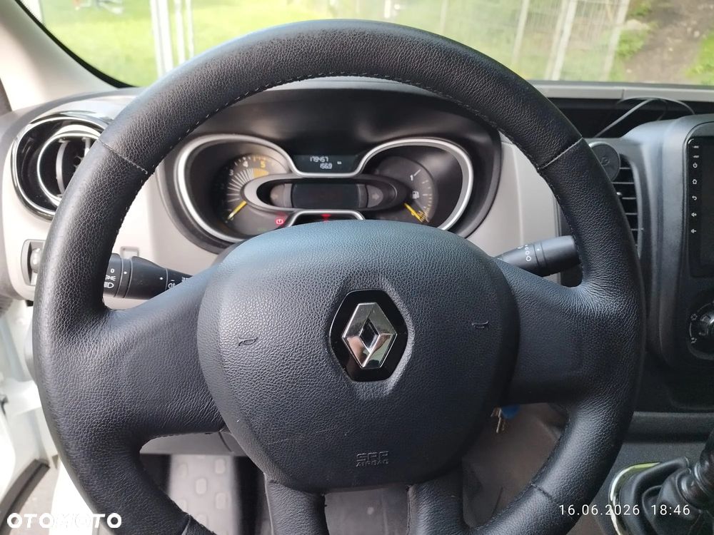 Renault Trafic - 21