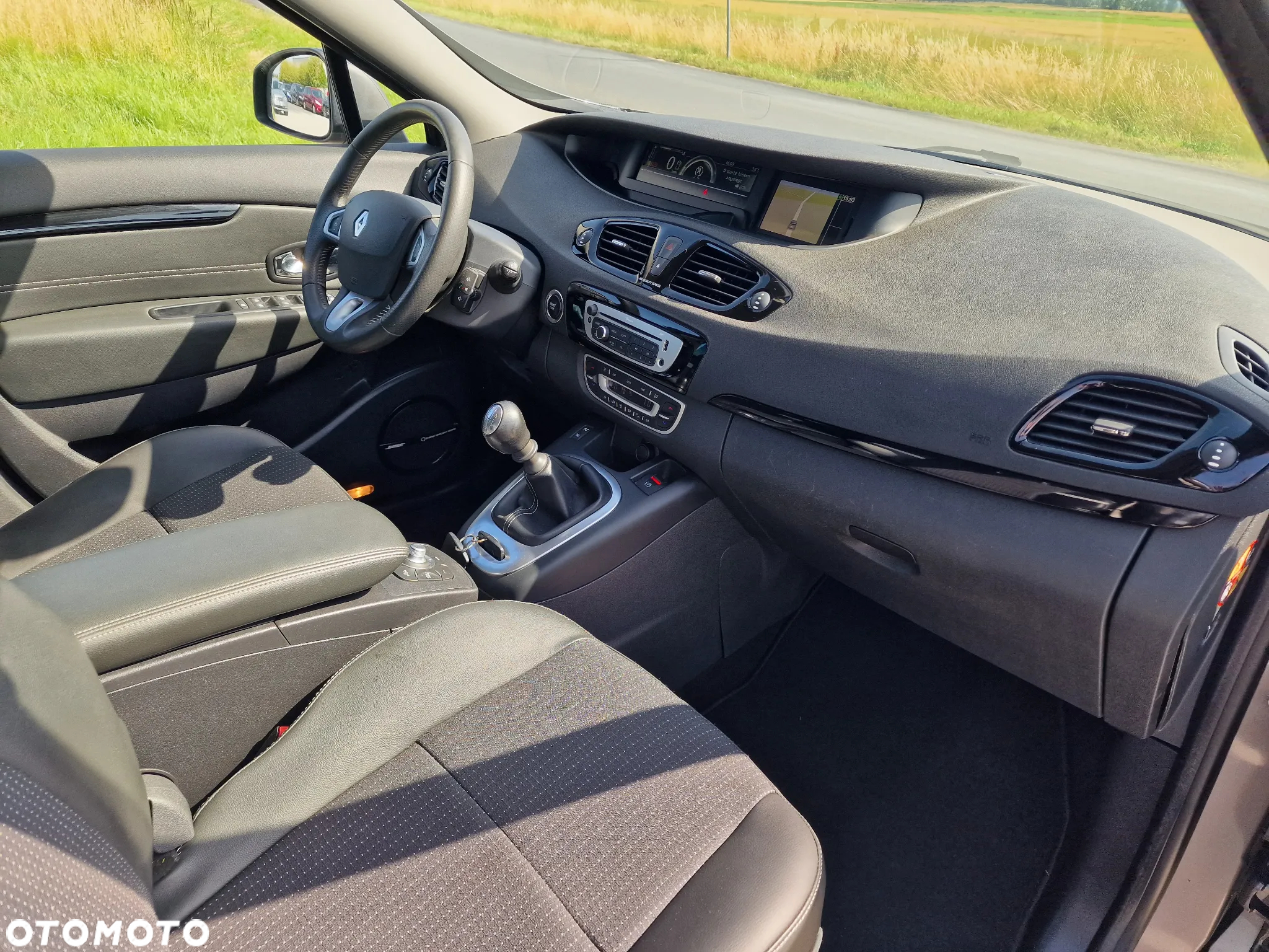 Renault Grand Scenic ENERGY dCi 110 S&S Bose Edition - 32