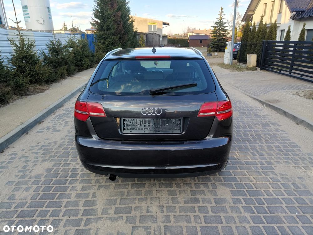Audi A3 Sportback 1.6 Ambiente - 7