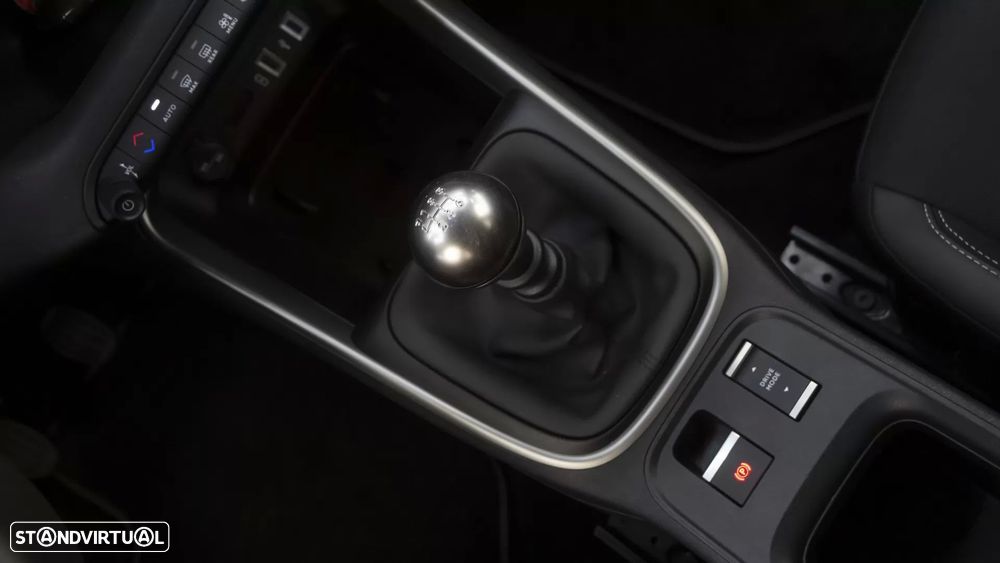 Jeep Avenger 1.2 GSE T3 Altitude - 42