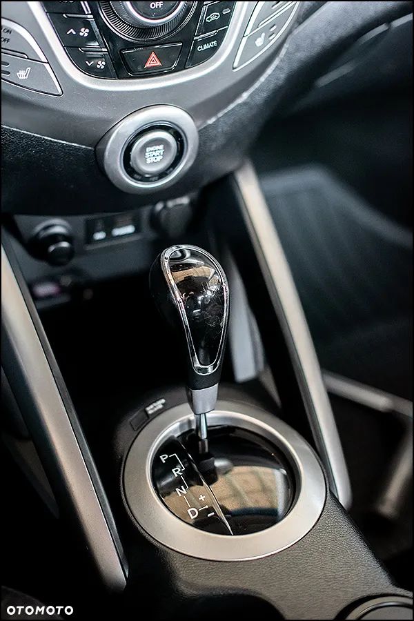 Hyundai Veloster - 26