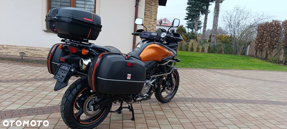 Suzuki V-STROM - 6