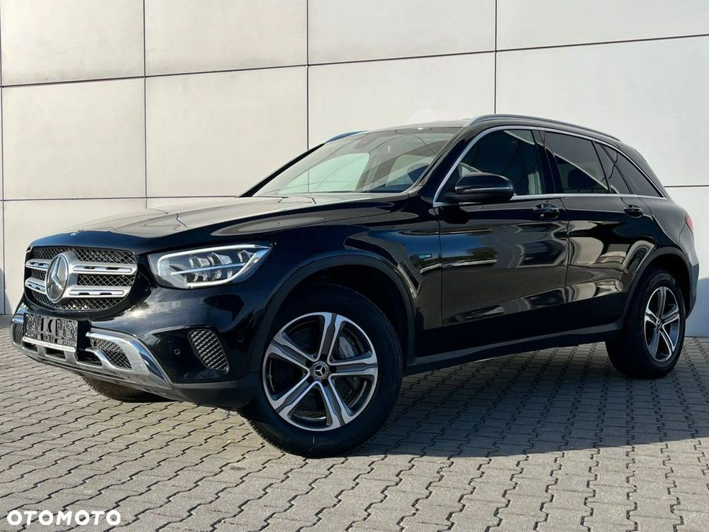 Mercedes-Benz GLC 300 e 4-Matic Avantgarde - 2