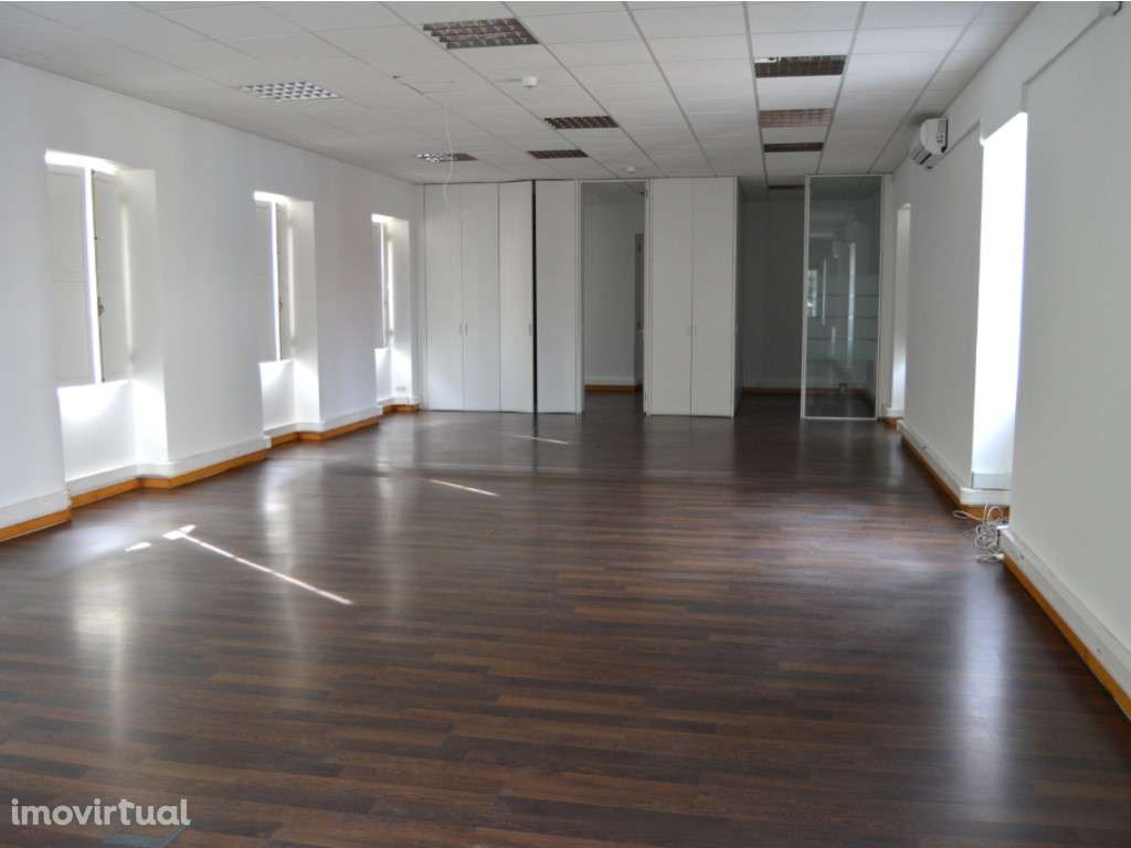 Arrendamento de escritório no centro de Alcabideche - Grande imagem: 5/33