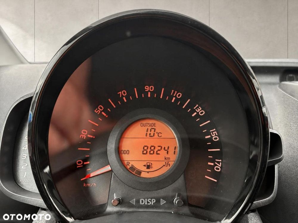 Peugeot 108 VTI 68 Style - 23