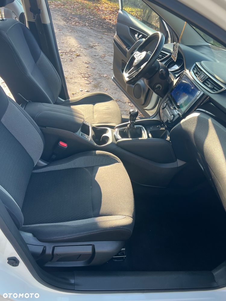 Nissan Qashqai - 23