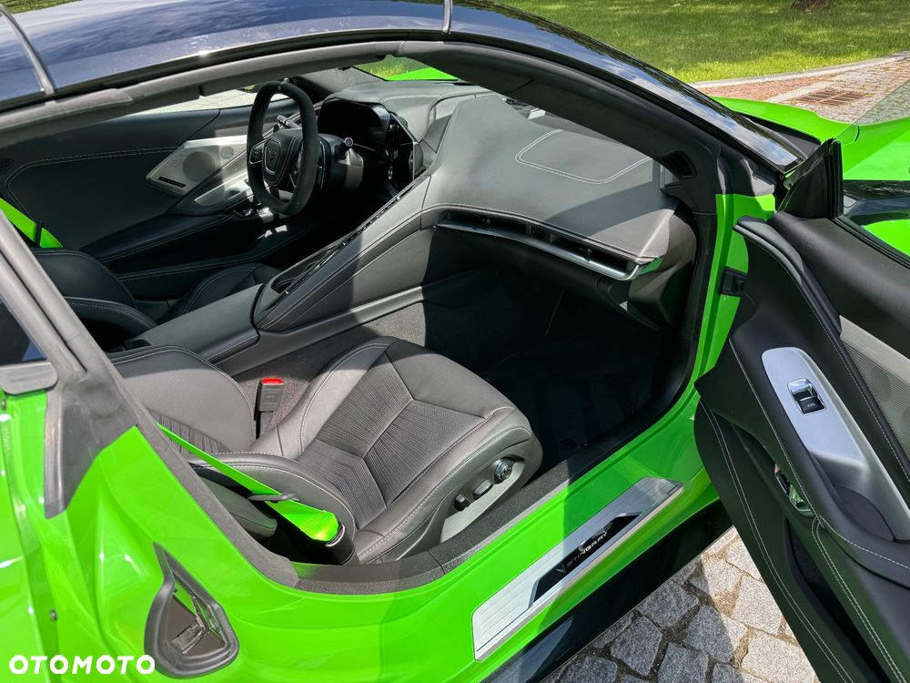 Chevrolet Corvette Stingray 3LT 6.2 V8 Automatik - 31