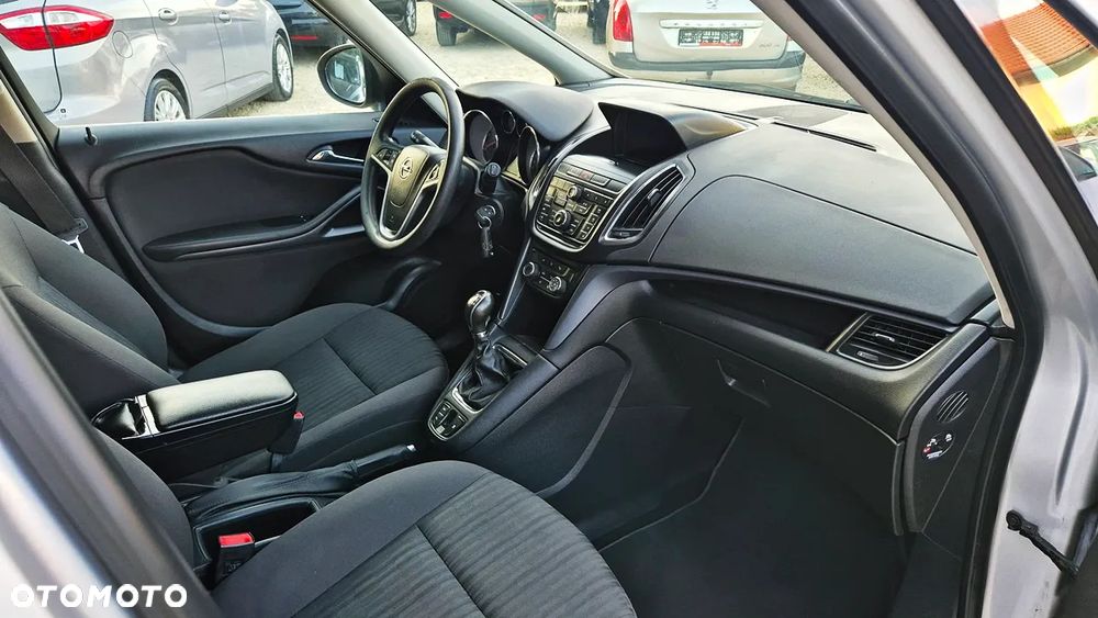 Opel Zafira 1.4 T Cosmo - 37
