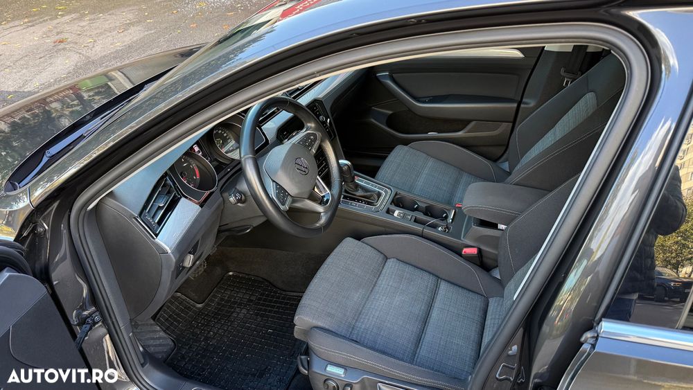 Volkswagen Passat 2.0 TDI DSG Comfortline - 9