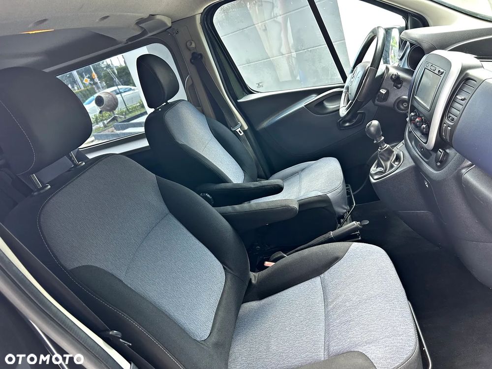 Opel Vivaro - 12