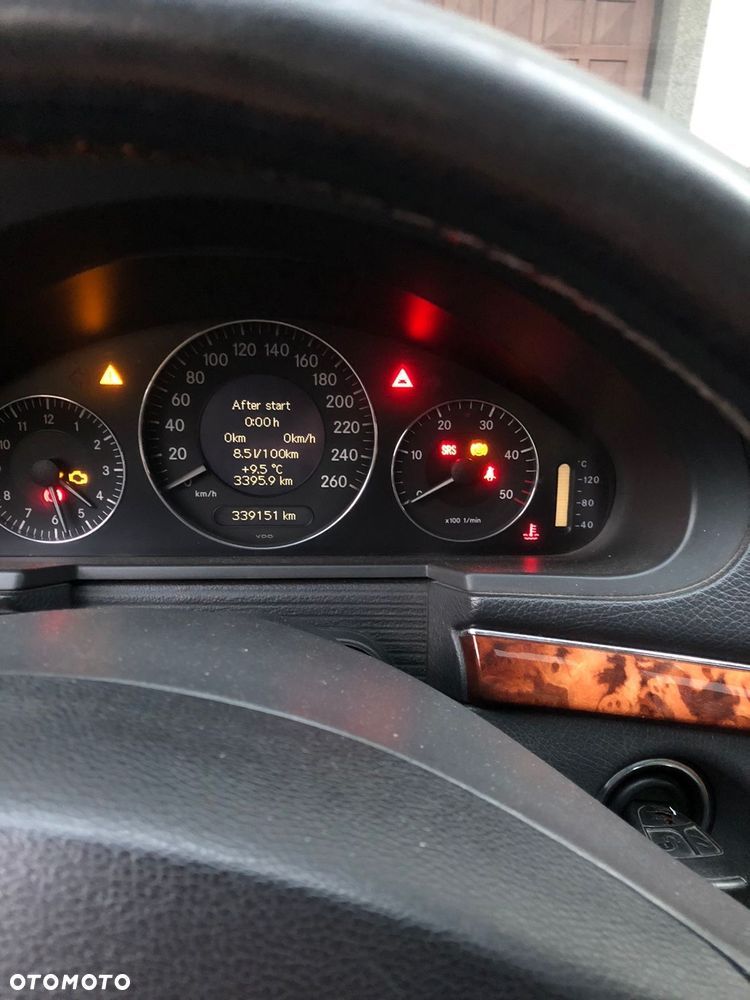 Mercedes-Benz Klasa E 220 CDI T Elegance - 6