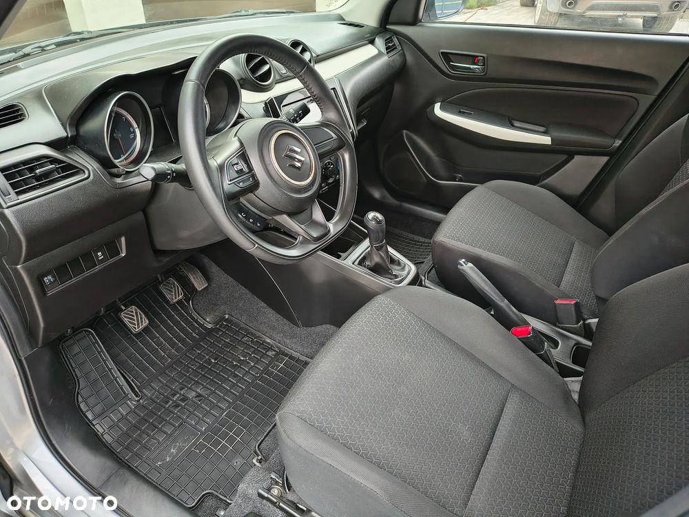 Suzuki Swift - 5