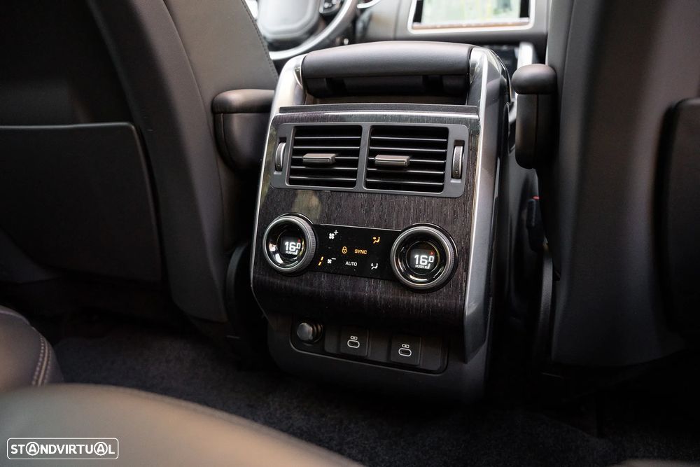 Land Rover Range Rover Sport D350 Autobiography - 25