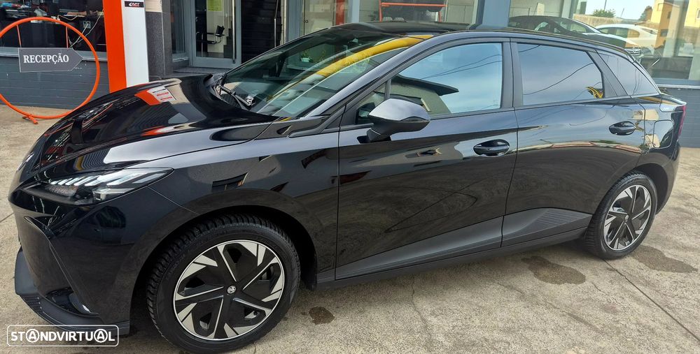 MG MG4 4 Luxury 64 kWh - 11