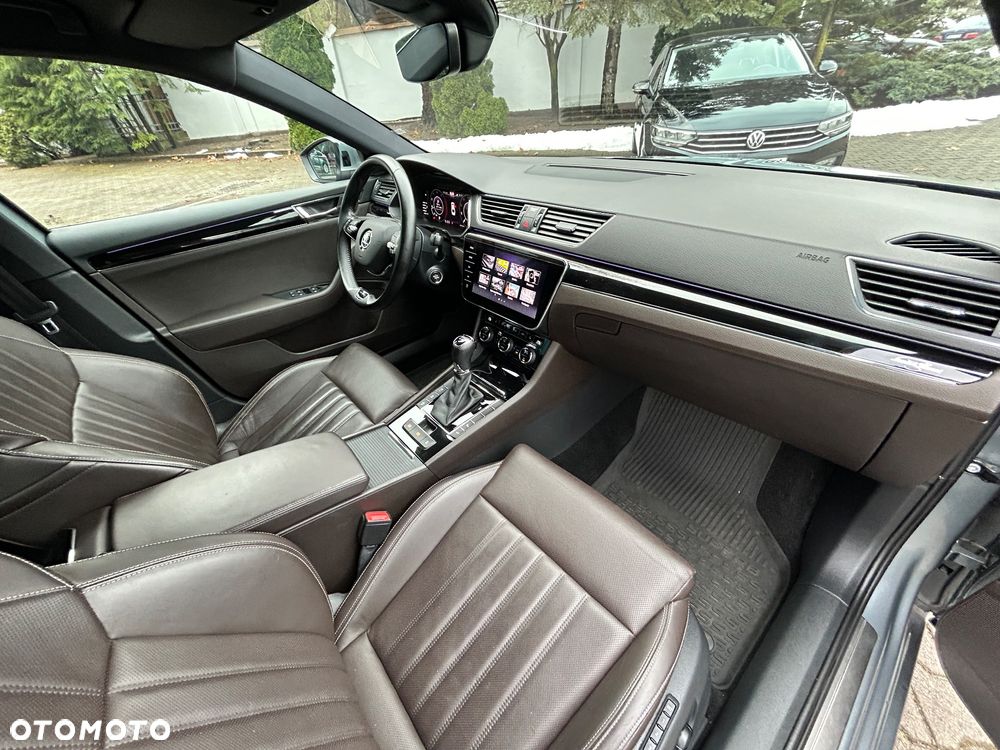 Skoda Superb 2.0 TDI SCR L&K DSG - 16