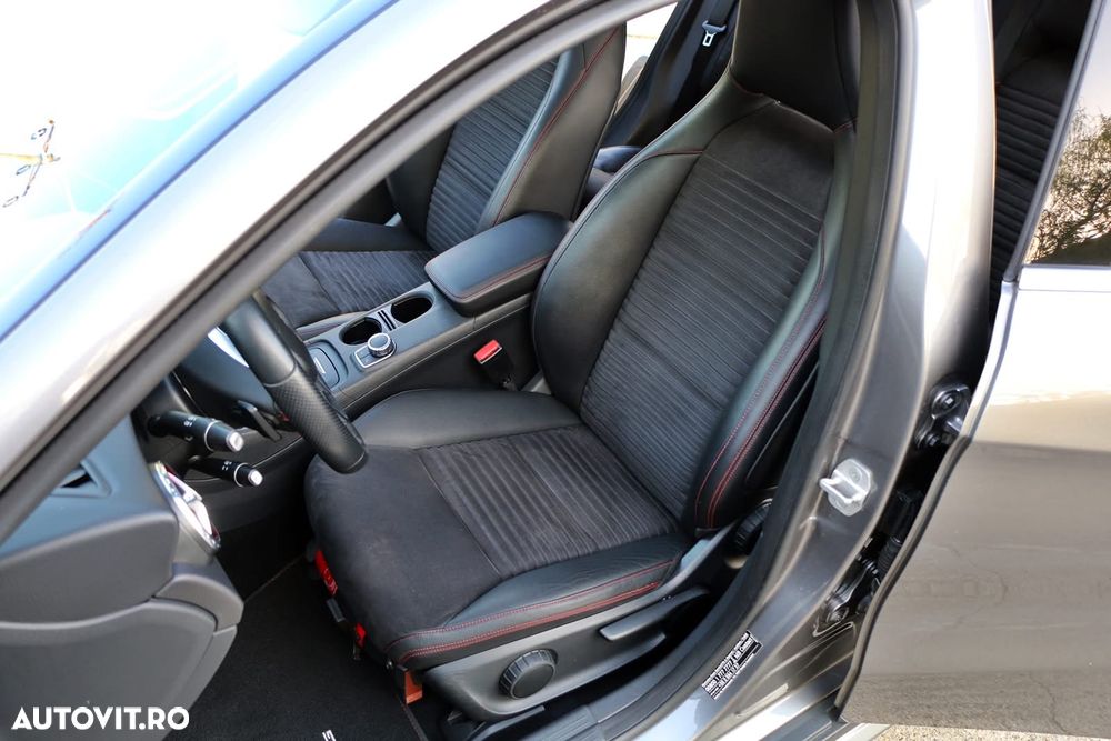 Mercedes-Benz GLA 220 CDI 4MATIC 7G-DCT AMG Line - 17