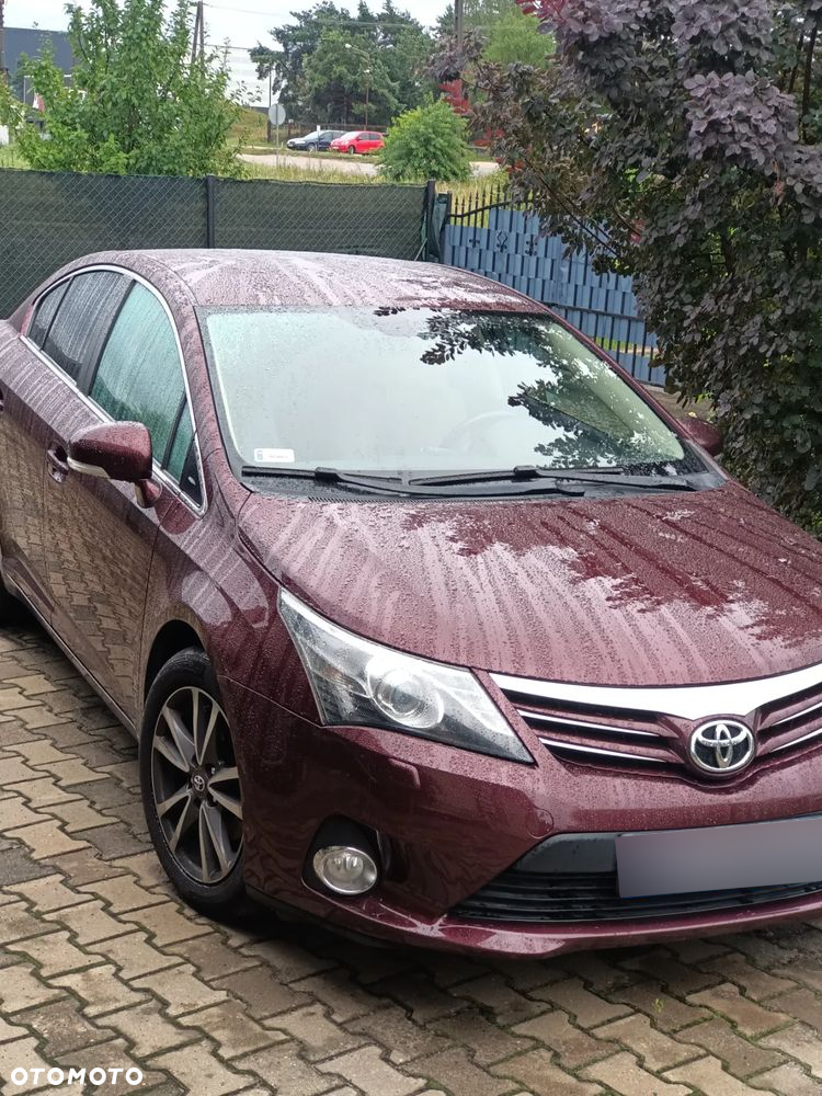 Toyota Avensis 1.8 Premium - 5