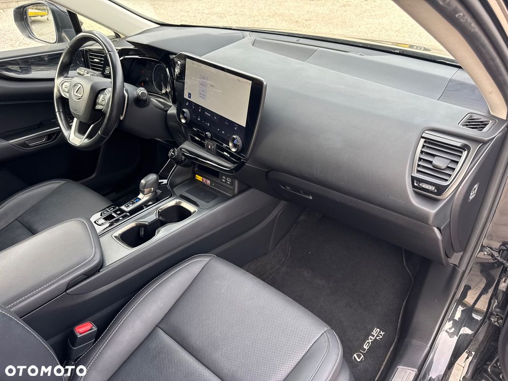 Lexus NX 350h Prestige AWD - 37