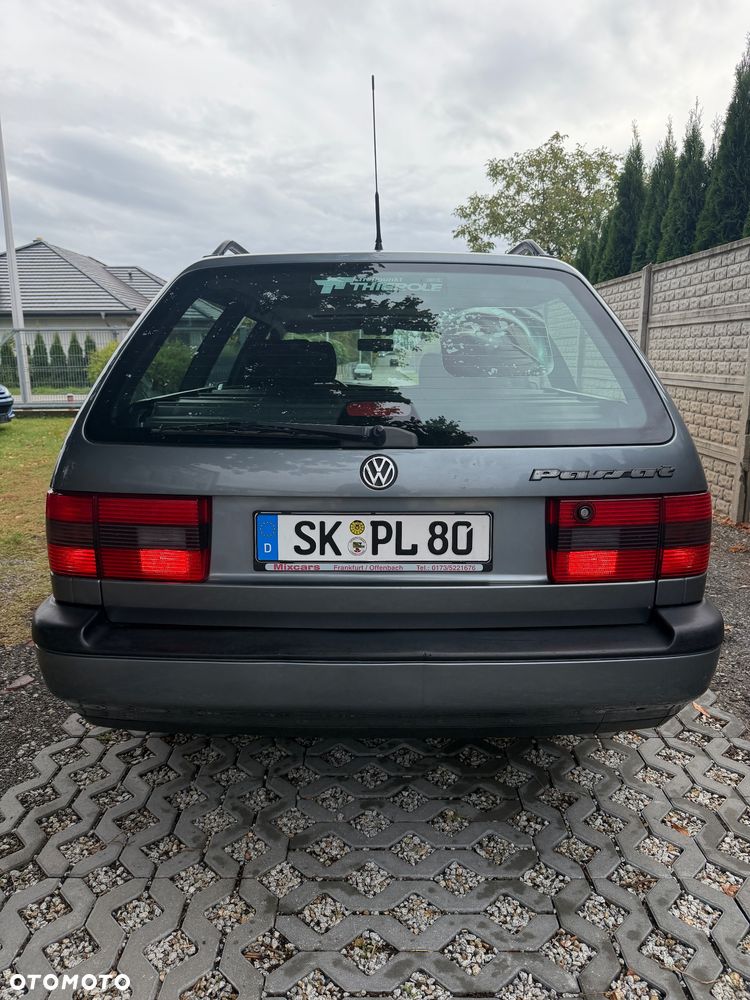 Volkswagen Passat 1996 photo 5