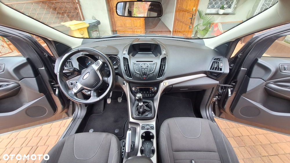 Ford Kuga 2.0 TDCi 2x4 Trend - 17
