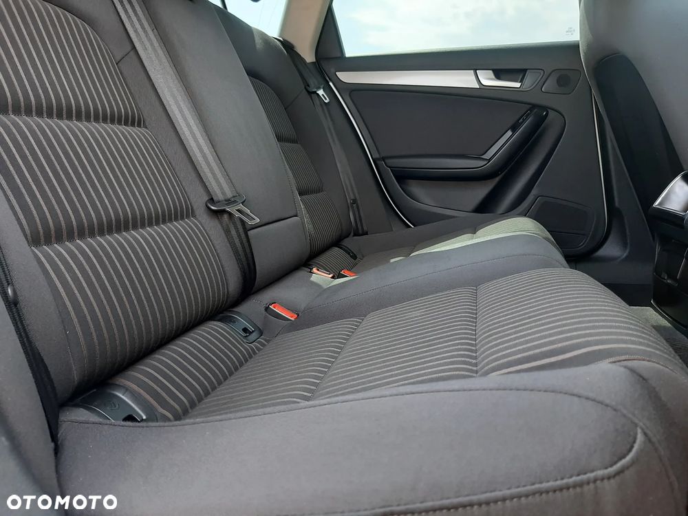 Audi A4 Avant 2.0 TDI DPF Attraction - 33
